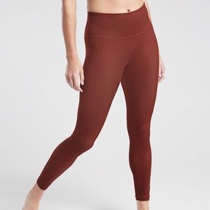 (SOLD) Athleta Elation 7/8 Tight In Powervita